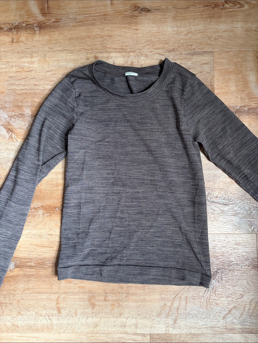 Athleta Women’s Long Sleeve Crewneck Top - Brown